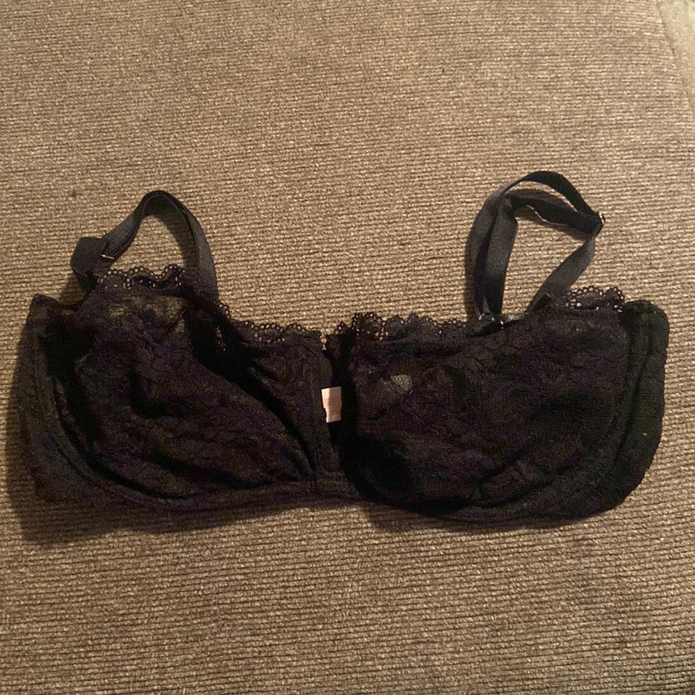 Victoria’s Secret Lace Unlined Bra